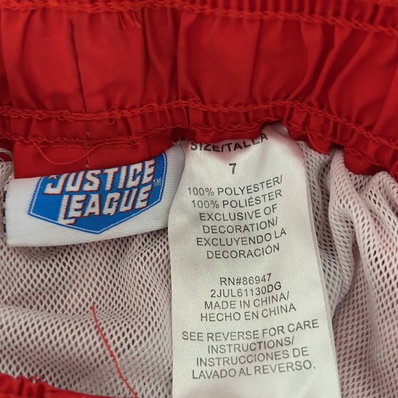 Boys size 7 used hem loose in ninja turtle but wearable - Picture 6 of 7